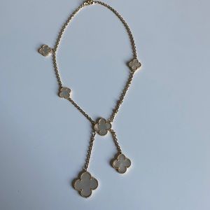 Beautiful van cleef necklace